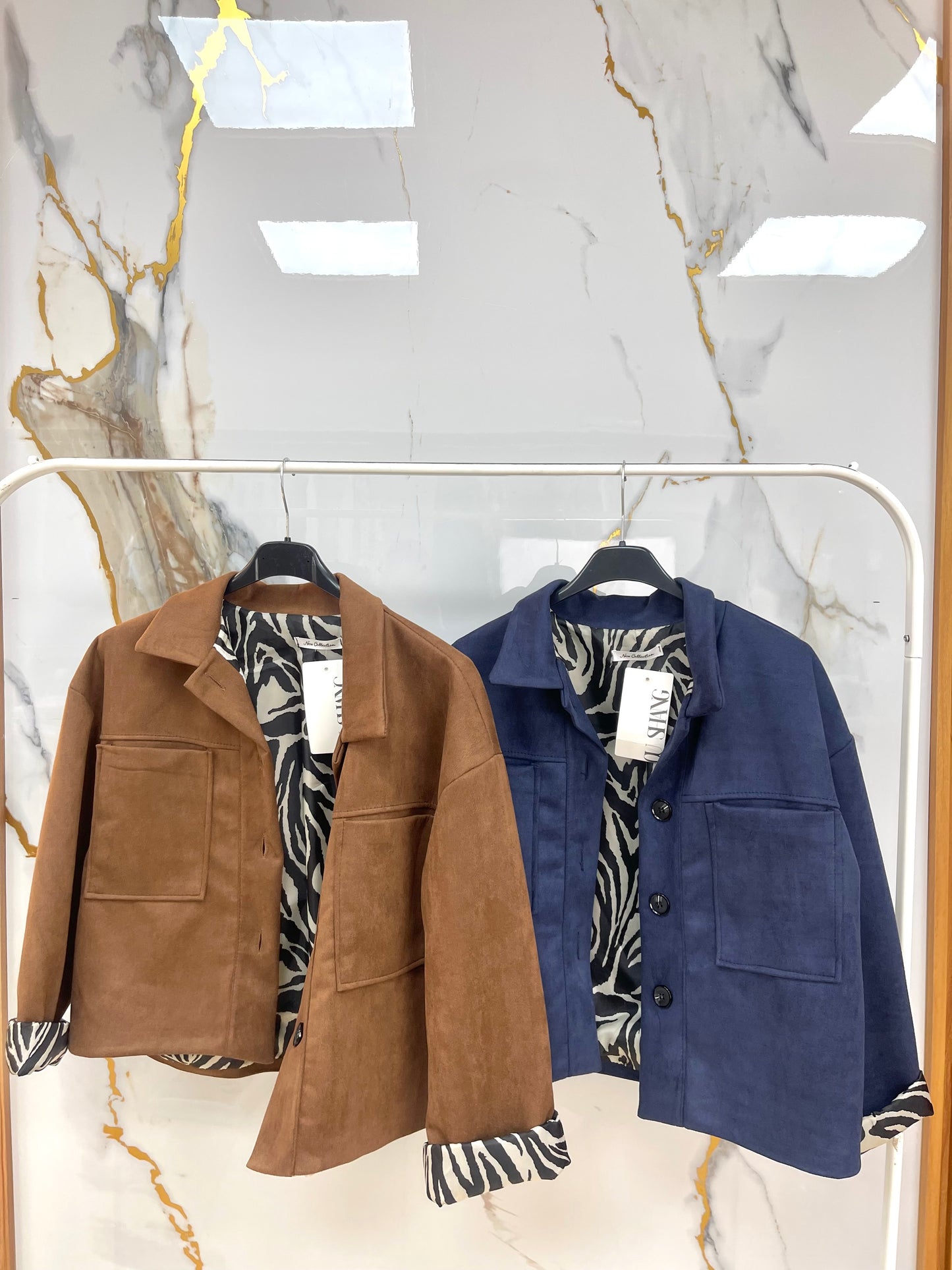 chaqueta ante - animal print